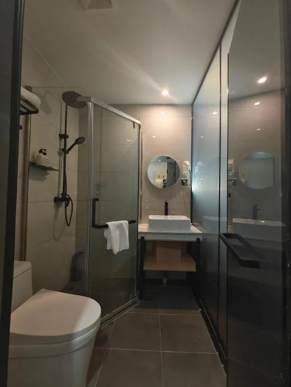 Vatica Tianjin Jinghai Bus Station Home World Plaza Hotel