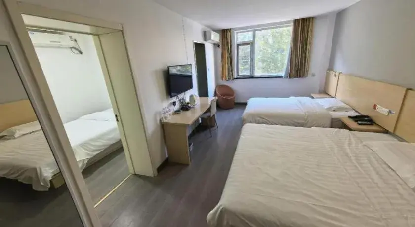 Bed in 7 Days Inn Tianjin Ancient Cultural Street Jinshiqiao Metro Station Bed in 7 Days Inn Tianjin Ancient Cultural Street Jinshiqiao Metro Station