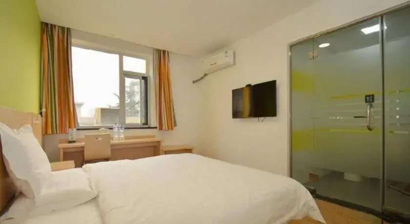 Bed in 7 Days Inn Tianjin Ancient Cultural Street Jinshiqiao Metro Station Bed in 7 Days Inn Tianjin Ancient Cultural Street Jinshiqiao Metro Station