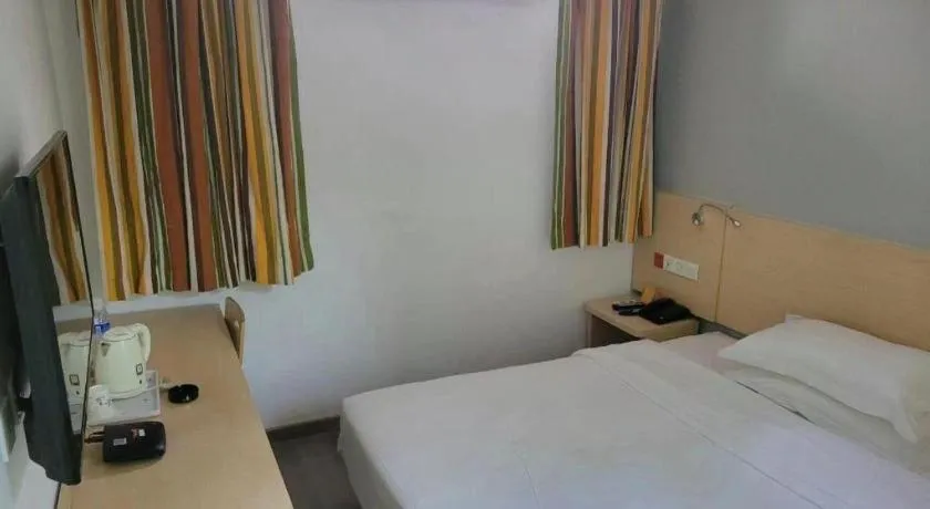 Bed in 7 Days Inn Tianjin Ancient Cultural Street Jinshiqiao Metro Station