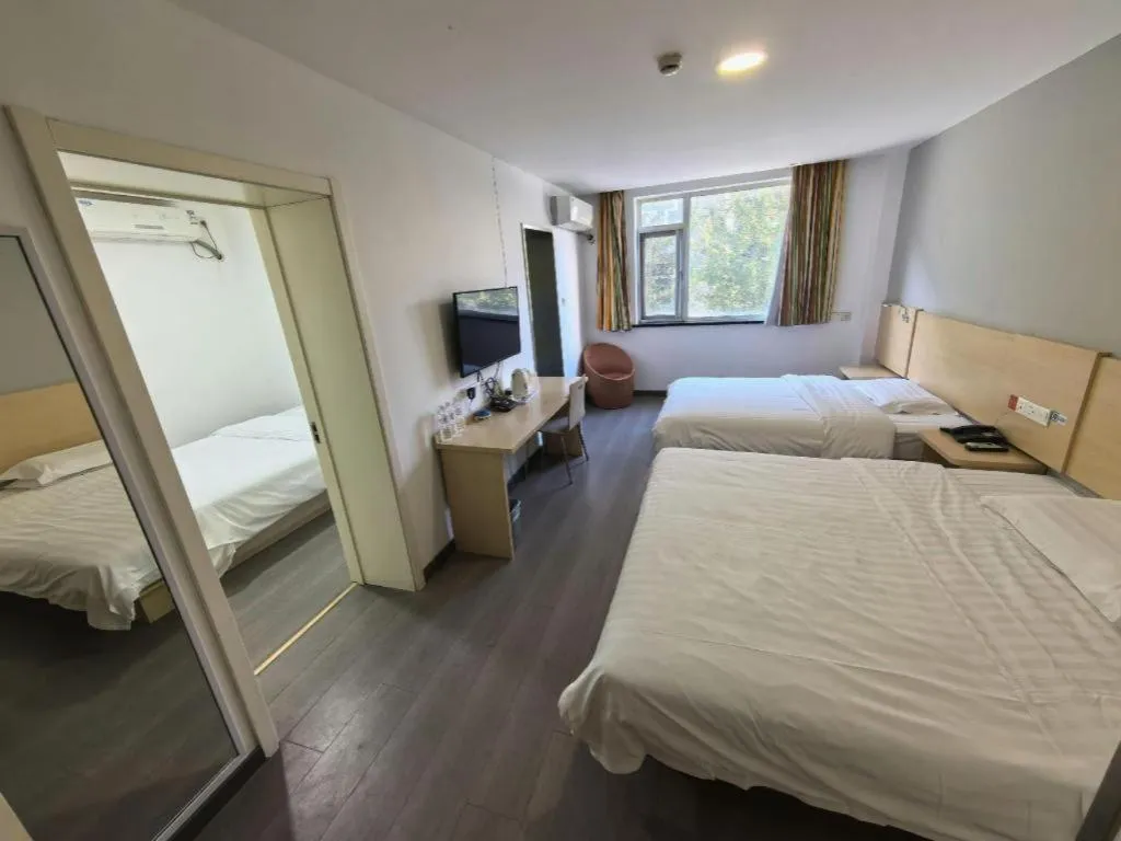 Bed in 7 Days Inn Tianjin Ancient Cultural Street Jinshiqiao Metro Station