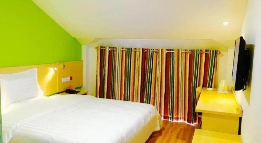 Bed in 7 Days Inn Tianjin Ancient Cultural Street Jinshiqiao Metro Station