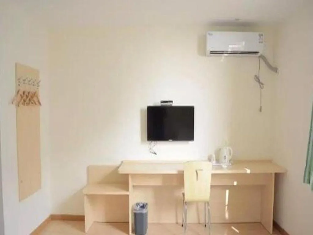 7 Days Inn Yongcheng Central Station
