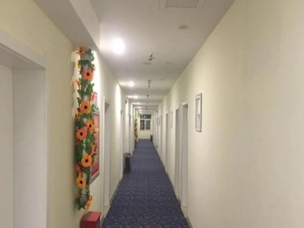7 Days Inn Yongcheng Central Station