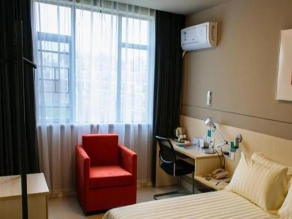 Bed in Jinjiang Inn Jiujiang Internation Exhibition Center