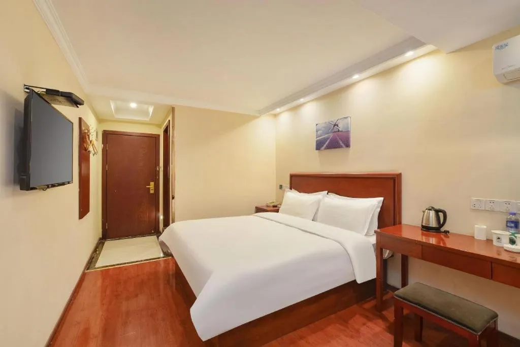 Bed in GreenTree Inn Nanjing Forestry University National Exhibition Center Express Hotel