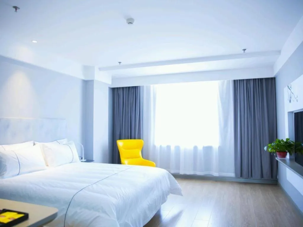 Bed in Jinjiang Inn Baotou Salaqi Railway Station