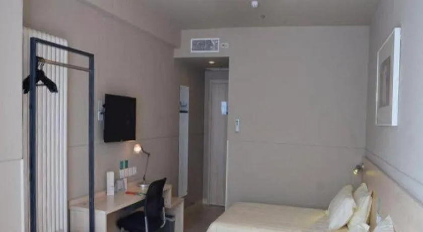 Jinjiang Inn Hohhot Dazhao Hospital Metro Station