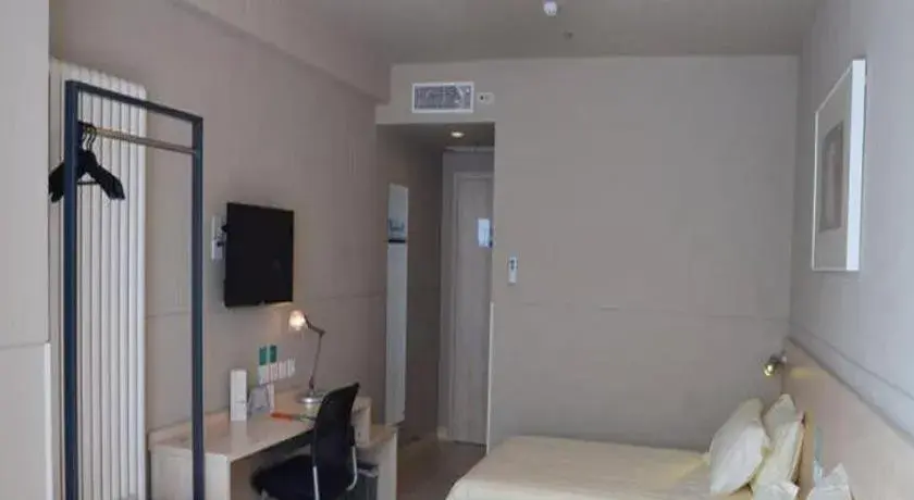 Jinjiang Inn Hohhot Dazhao Hospital Metro Station Jinjiang Inn Hohhot Dazhao Hospital Metro Station