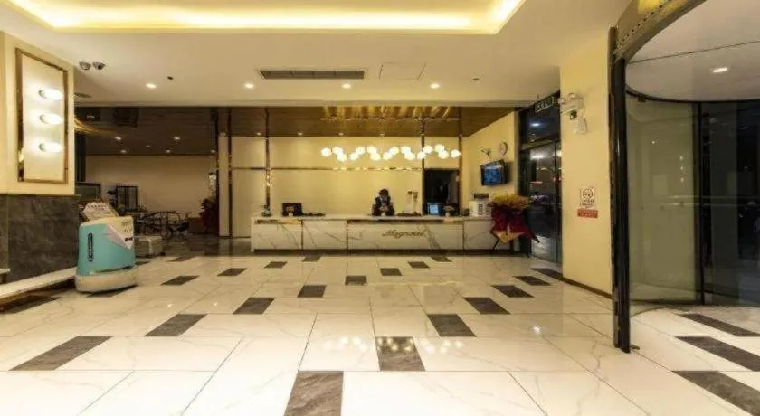 Magnotel Business Xuzhou Feng County Bus Station