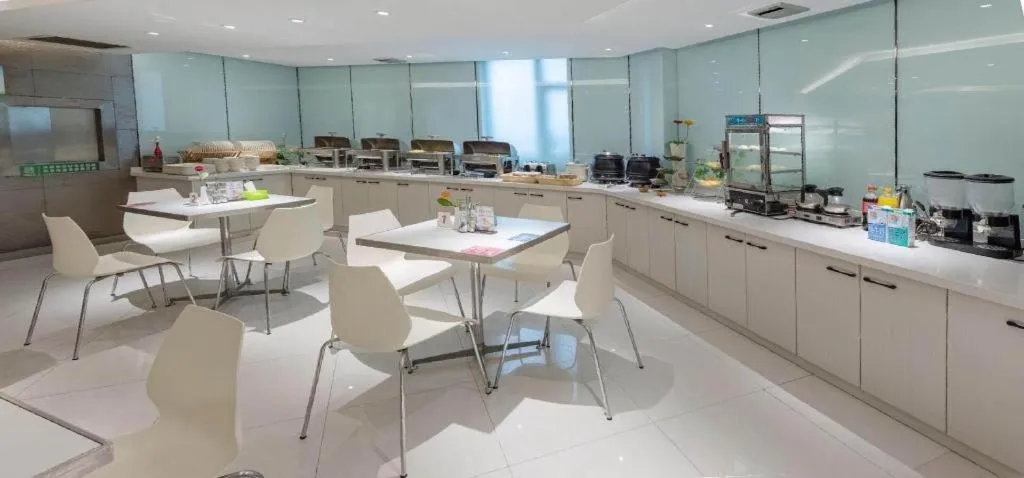 Magnotel Business Xuzhou Feng County Bus Station