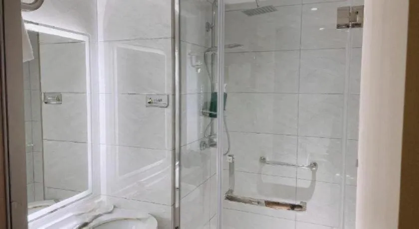 Magnotel Business Xuzhou Feng County Bus Station