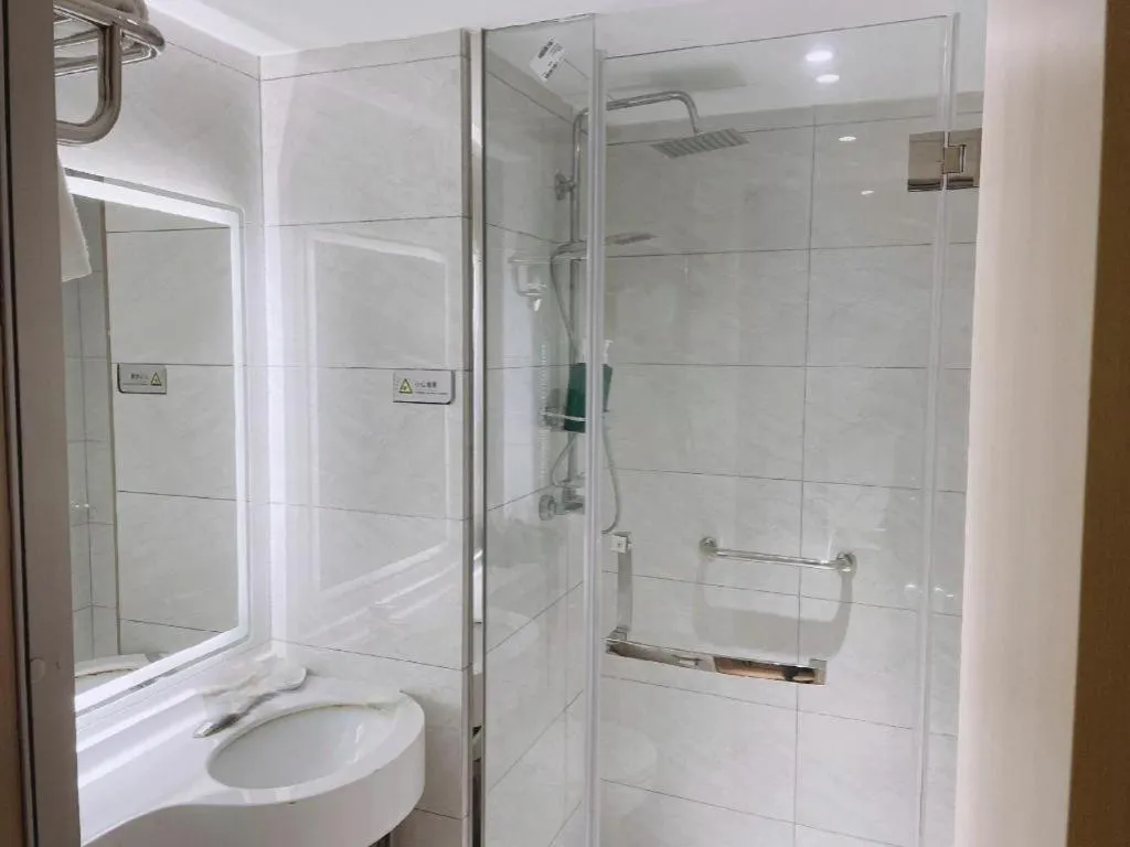 Magnotel Business Xuzhou Feng County Bus Station