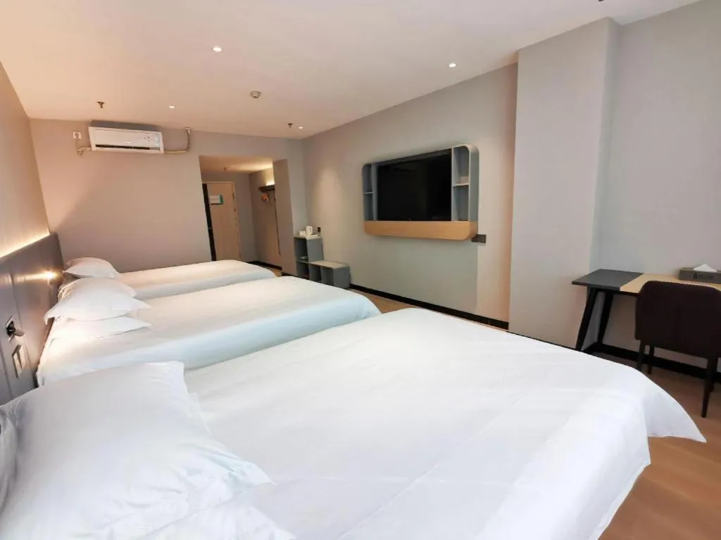 Bed in Jinjiang Inn Xuzhou Peixian Hancheng Road