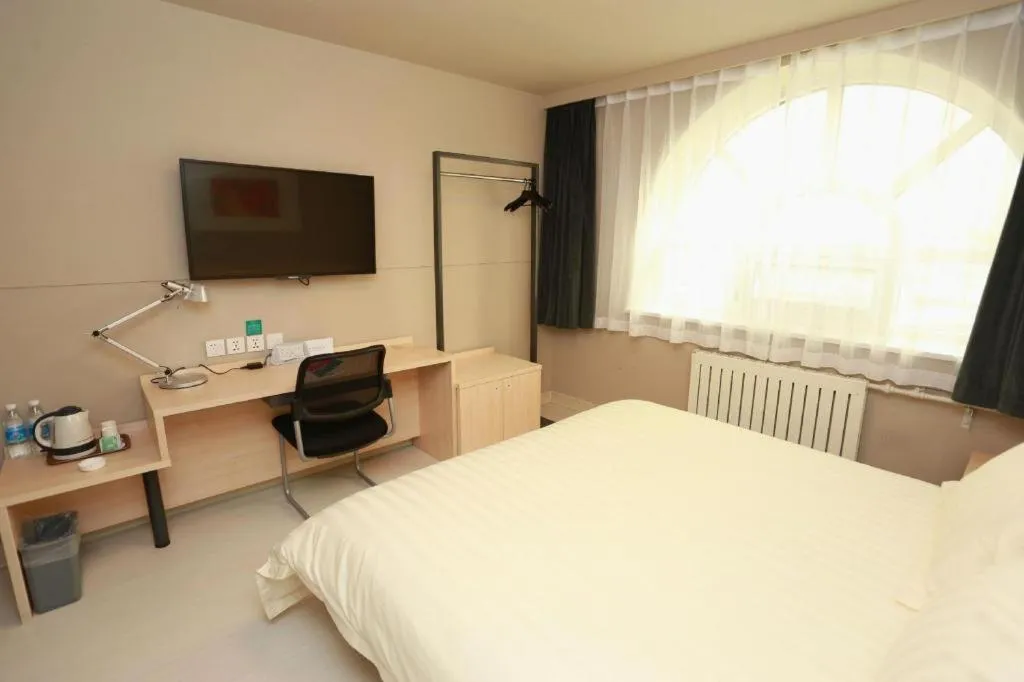 Bed in Jinjiang Inn Hotel Tianjin Xinkai Road Branch