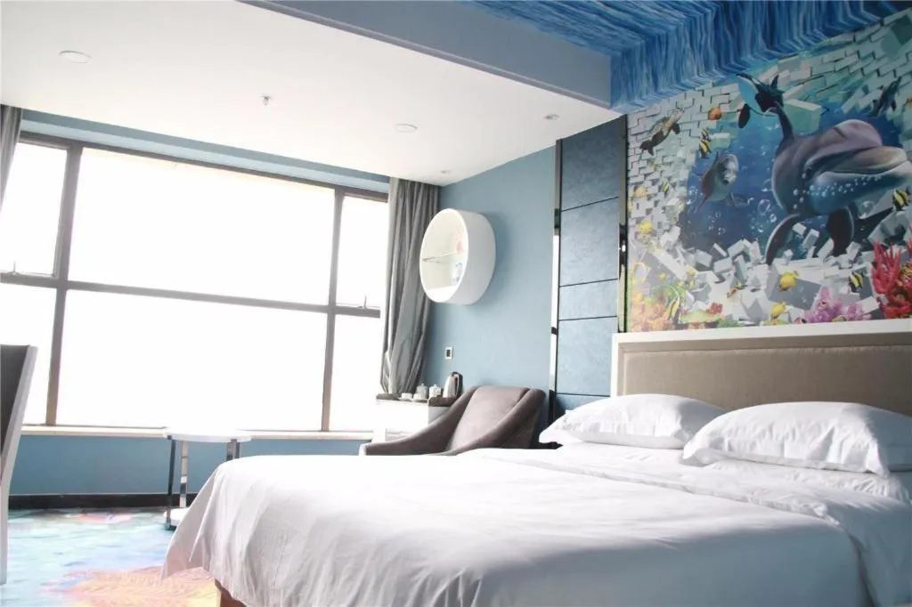 Bed in Guangzhou Rongjin hotel