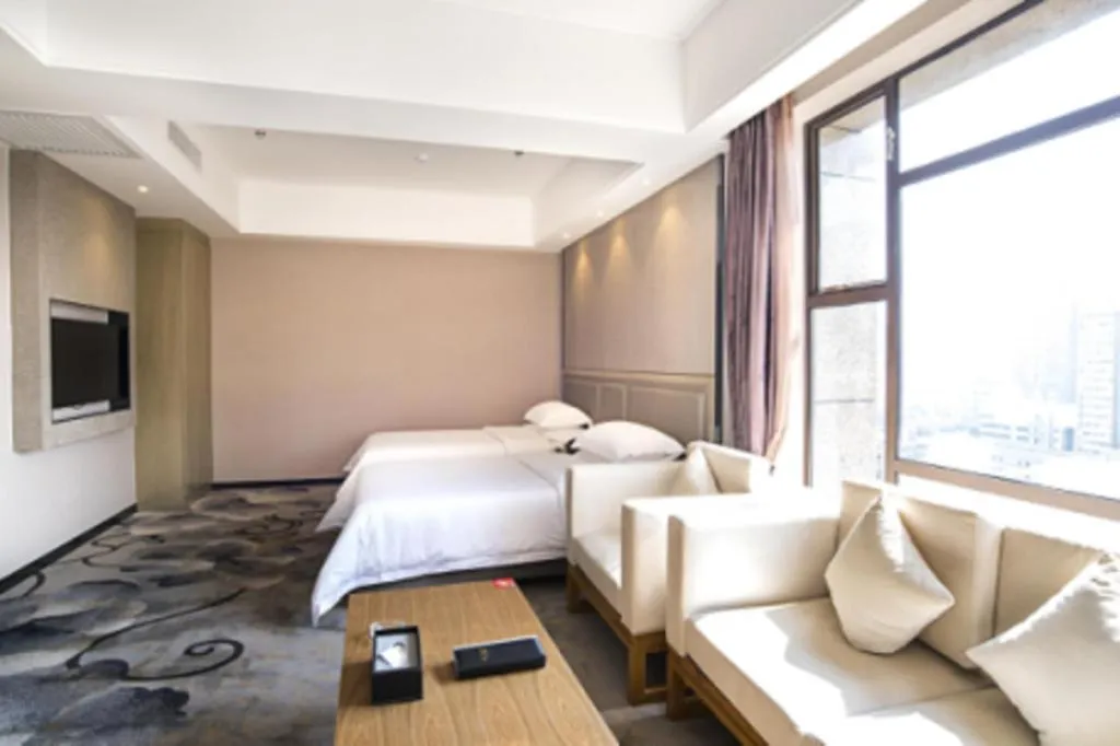 Bed in Guangzhou Rongjin hotel