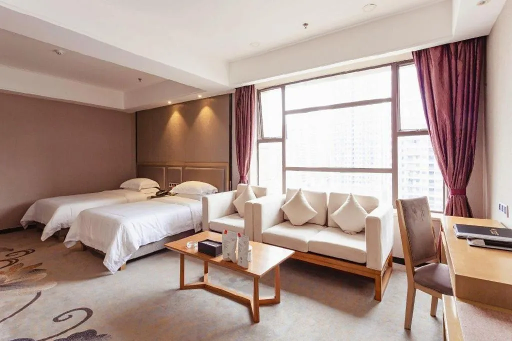 Bed in Guangzhou Rongjin hotel