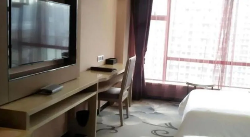 Bed in Guangzhou Rongjin hotel