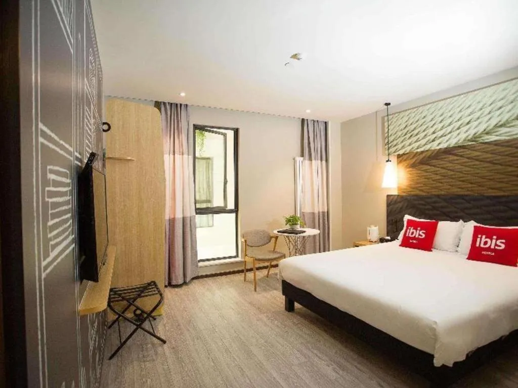 Bed in ibis Xi'an First Gaoxin RD