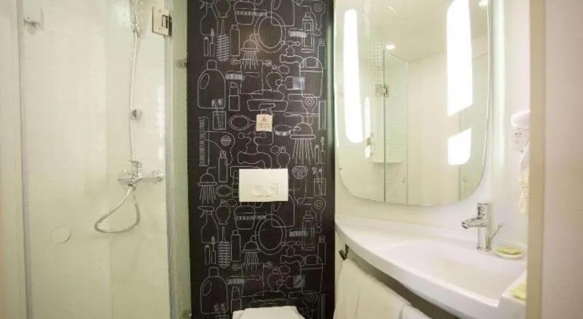 ibis Xi'an First Gaoxin RD