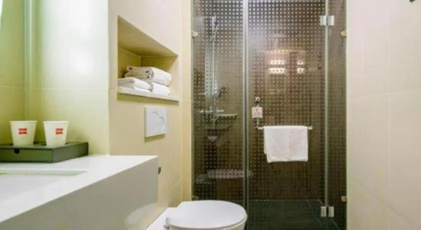 ibis Xi'an First Gaoxin RD