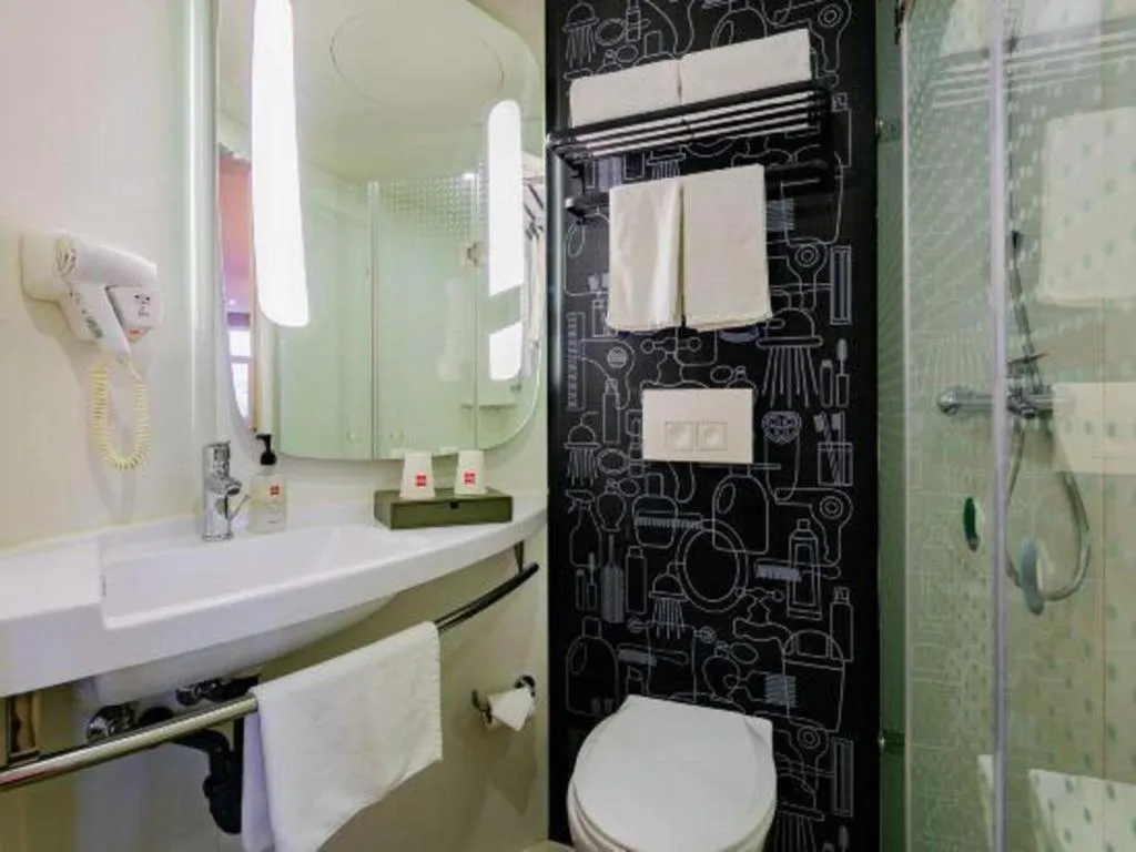 ibis Xi'an First Gaoxin RD