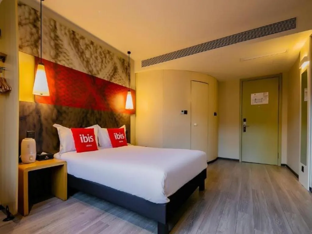 Bed in ibis Xi'an First Gaoxin RD