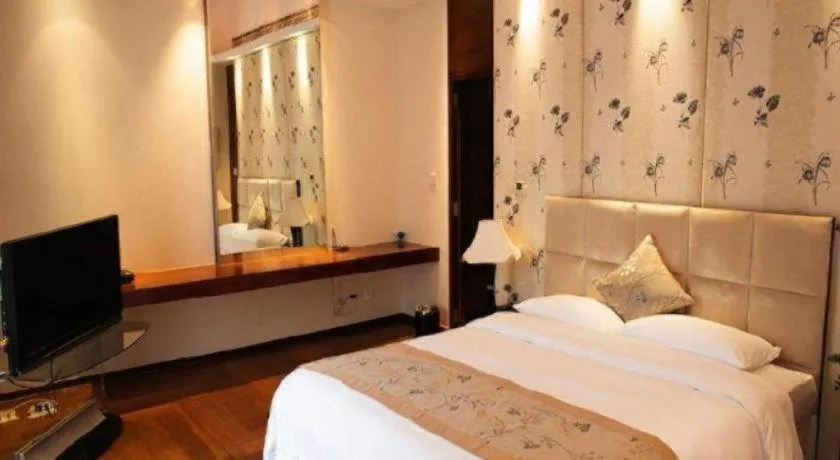 Bed in CITIC Jinling Hotel