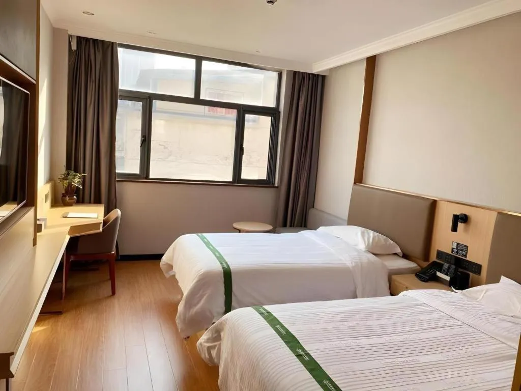 Bed in GreenTree Inn XuZhou PiZhou Dayunhe Decorative city PiXin(N) Road Express Hotel