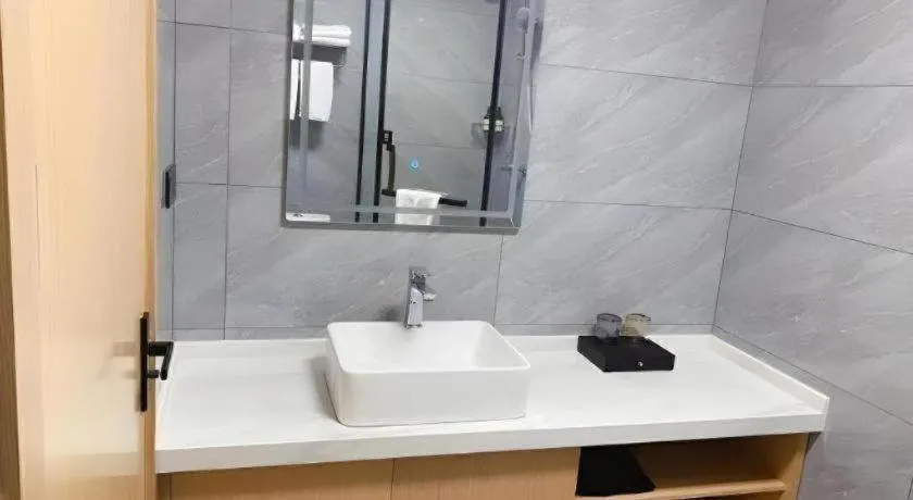 GreenTree Inn XuZhou PiZhou Dayunhe Decorative city PiXin(N) Road Express Hotel