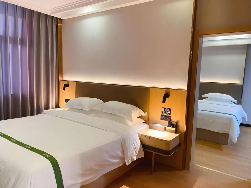 Bed in GreenTree Inn XuZhou PiZhou Dayunhe Decorative city PiXin(N) Road Express Hotel