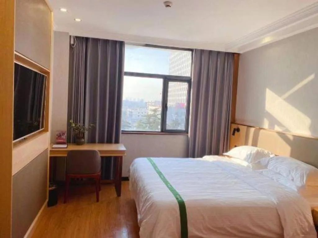 Bed in GreenTree Inn XuZhou PiZhou Dayunhe Decorative city PiXin(N) Road Express Hotel