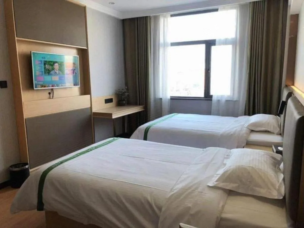 Bed in GreenTree Inn XuZhou PiZhou Dayunhe Decorative city PiXin(N) Road Express Hotel