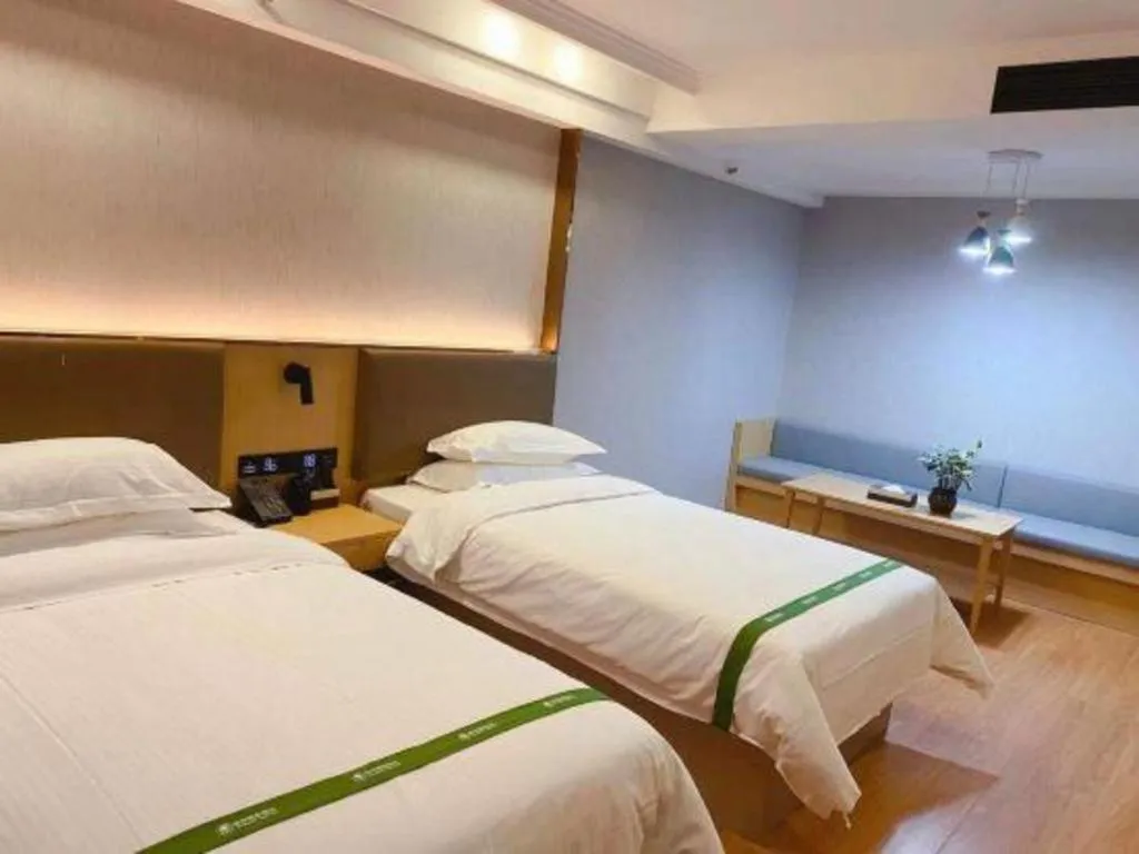 Bed in GreenTree Inn XuZhou PiZhou Dayunhe Decorative city PiXin(N) Road Express Hotel