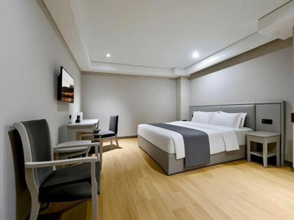 Bed in GreenTree Inn Fuyang Yijing International North Business