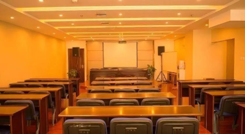 GreenTree Inn Fuyang Yijing International North Business