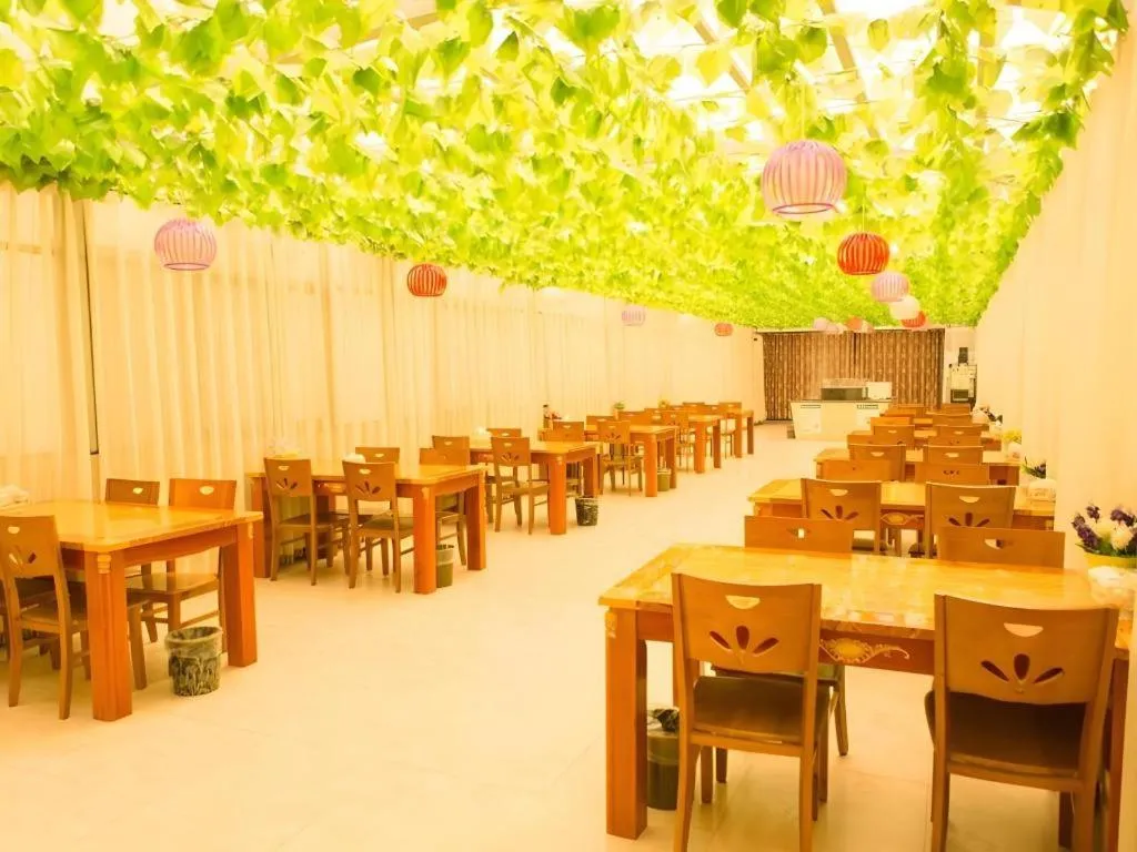 GreenTree Inn Fuyang Yijing International North Business