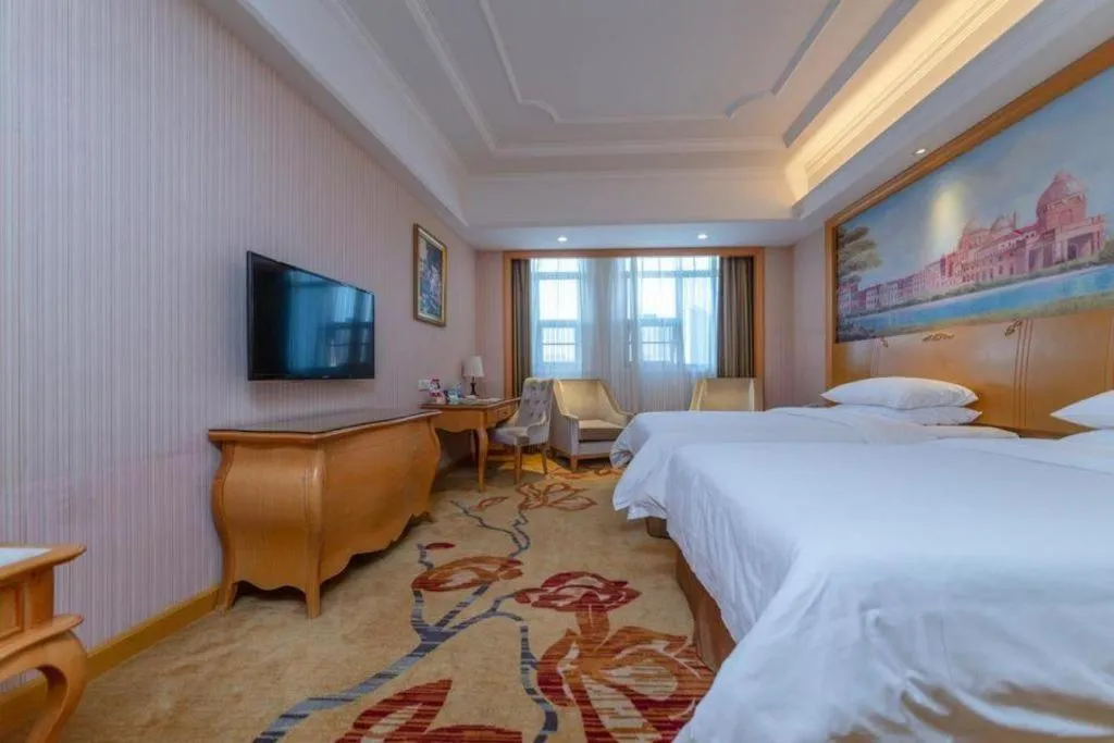 Bed in Vienna International Shenzhen Tianan Digital City