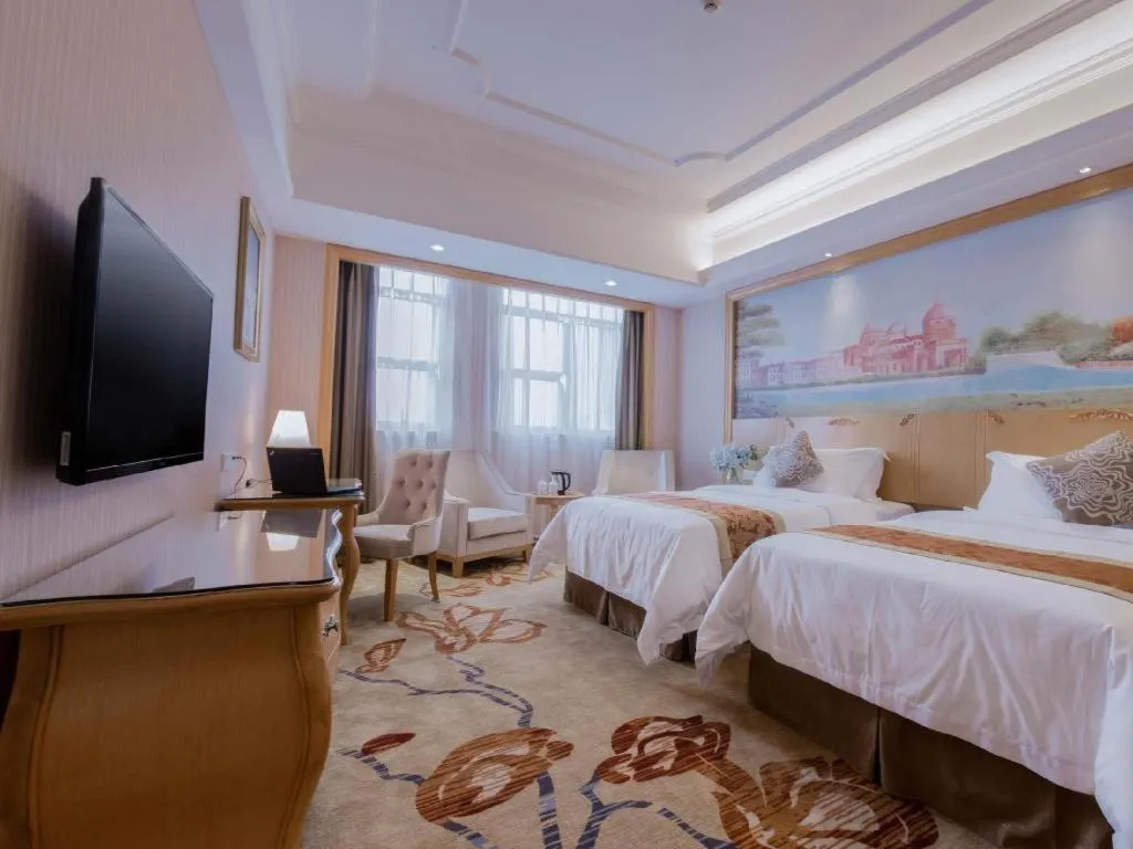 Bed in Vienna International Shenzhen Tianan Digital City