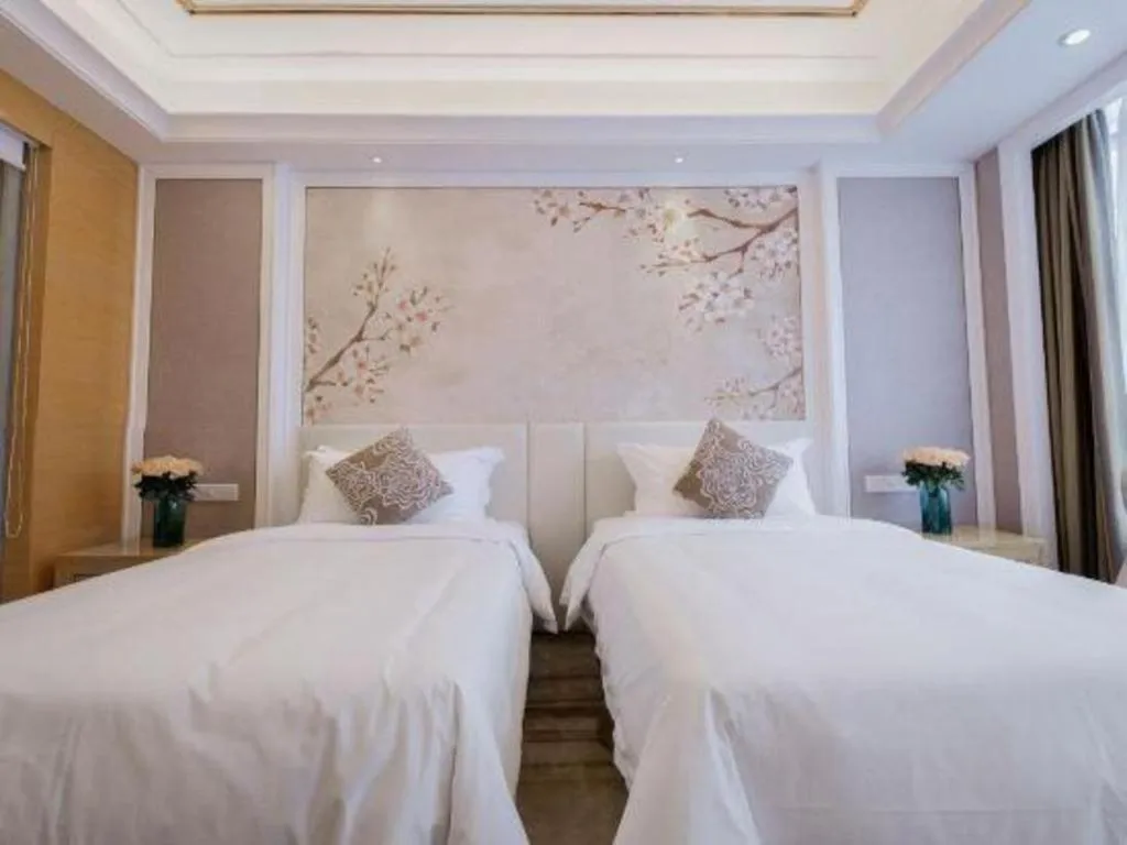 Bed in Vienna International Shenzhen Tianan Digital City