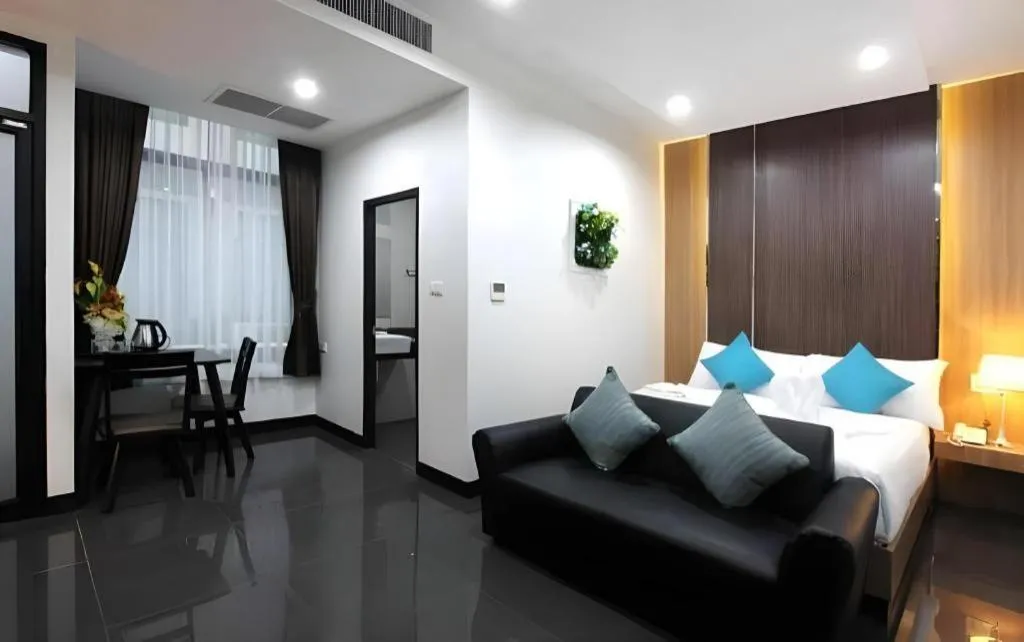 Bed in Thanburi Hotel