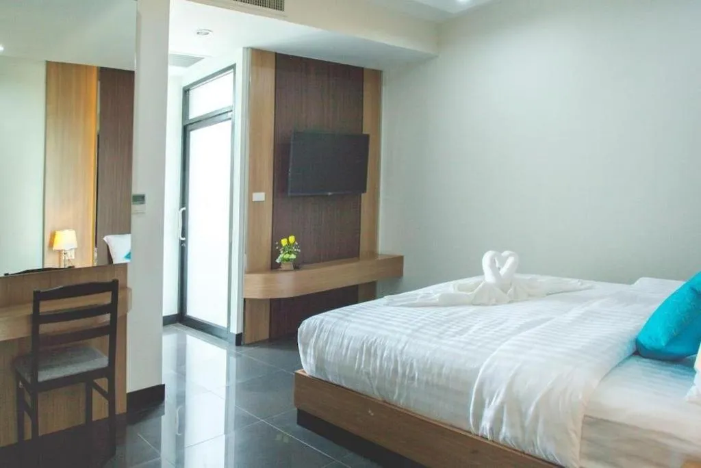 Bed in Thanburi Hotel