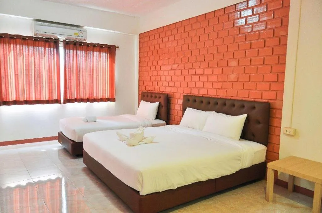 Bed in Bussarakam Place Hotel