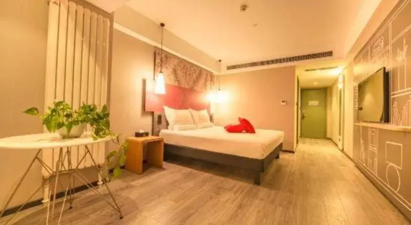 Bed in ibis Shenyang north station Bed in ibis Shenyang north station
