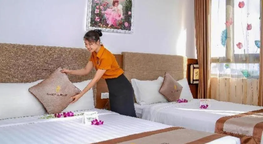 Bed in Ngoc Lan Hotel Da Nang