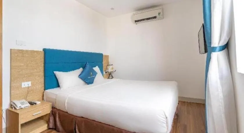 Bed in Ngoc Lan Hotel Da Nang