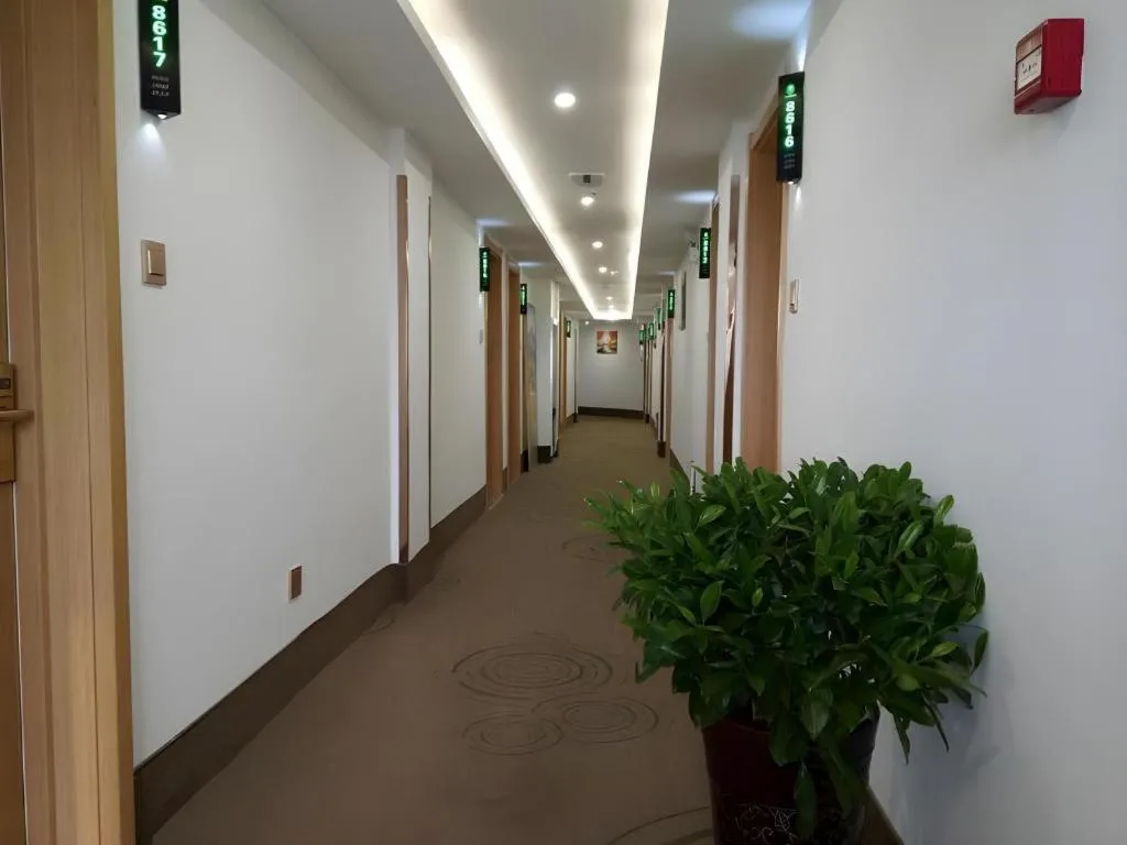 GreenTree Inn Anqing Qianshan County Sunshine City Express Hotel