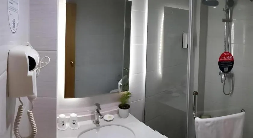 GreenTree Inn Anqing Qianshan County Sunshine City Express Hotel