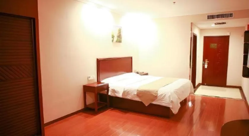 Bed in GreenTree Inn Puyang Fan County People Avenue Banqiao Road Hotel